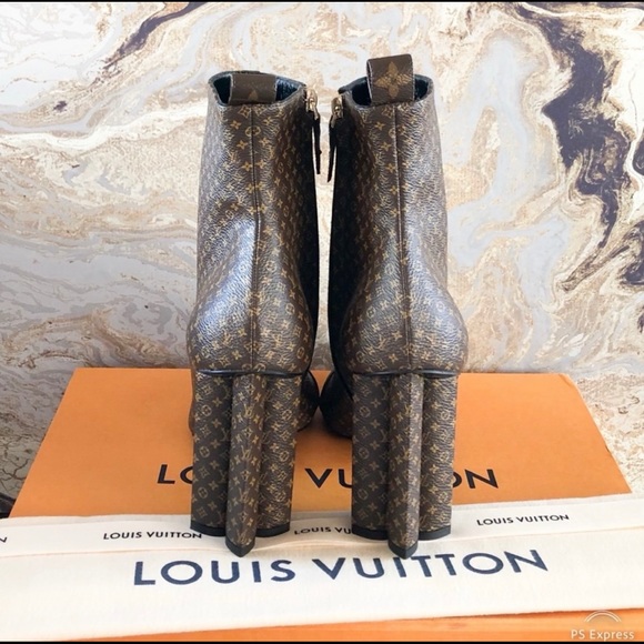 New! Louis Vuitton Silhouette Monogram Ankle Boots - Picture 4 of 9